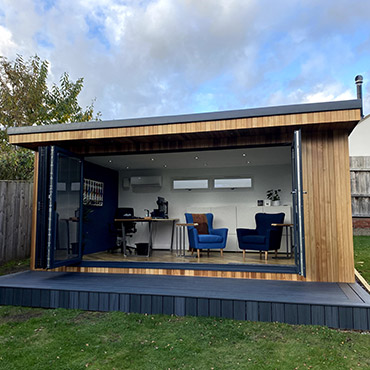 WGS Garden Room with bi-folding doors